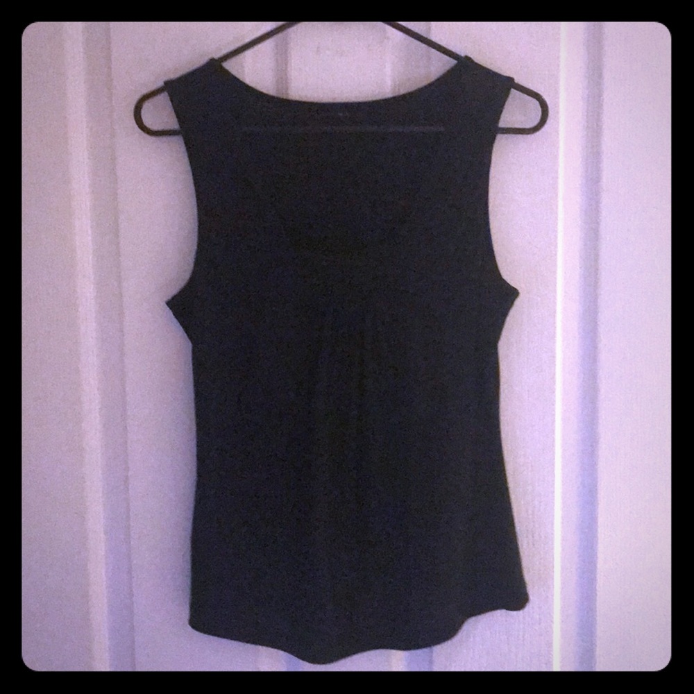 🎁 Black Chic Top ✨
